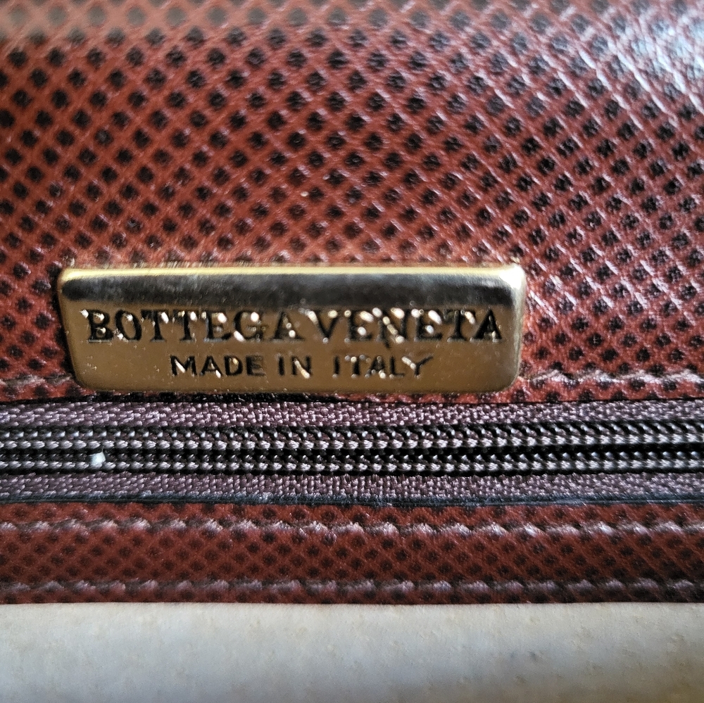Bottega Veneta Leather Portfolio - Picture 8 of 8